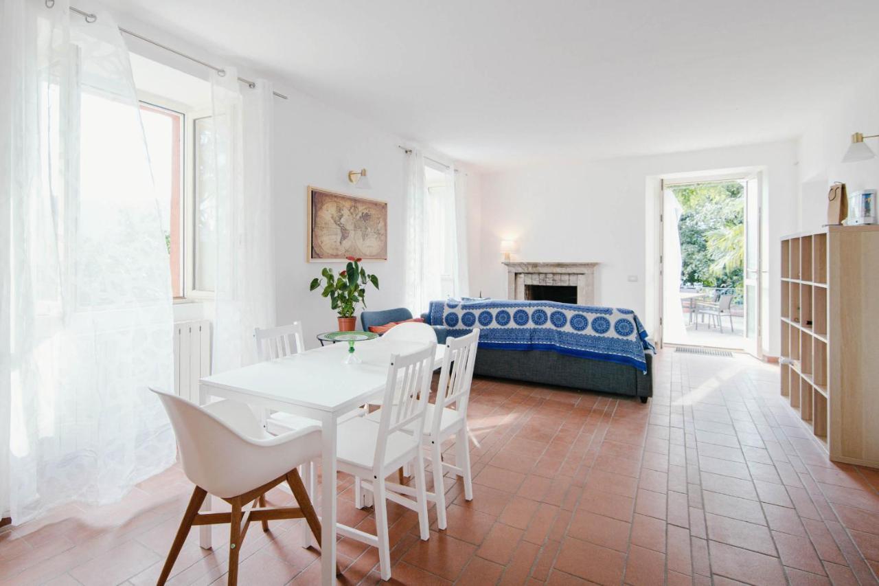 Bertacchi - Inside And Out Vakantiehuis Como